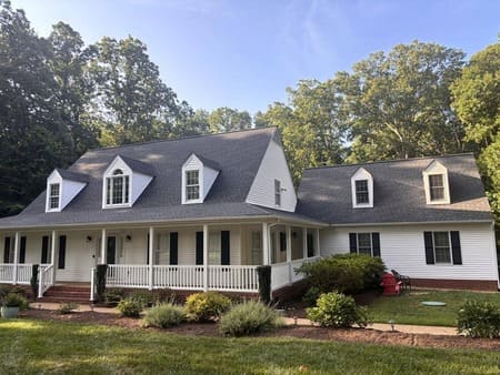 Roof Cleaning in Glen Allen, VA: Why No-Pressure Soft Washing Matters